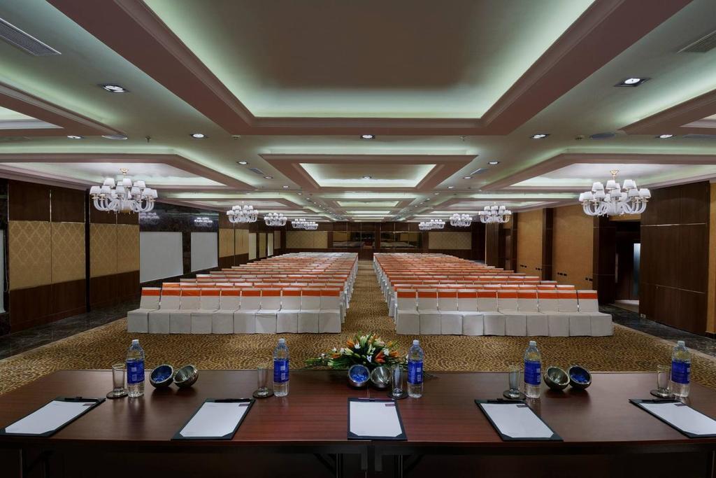 Hotel Royalton Hyderabad Abids Exterior foto